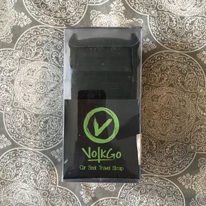 DONATING SOON!! Car seat travel strap